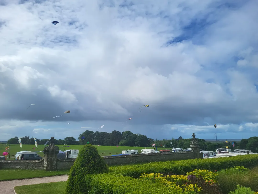 Photo from Jayne's Baby Bank (main page), 27 May 2024: Kiting with Roy & Helen