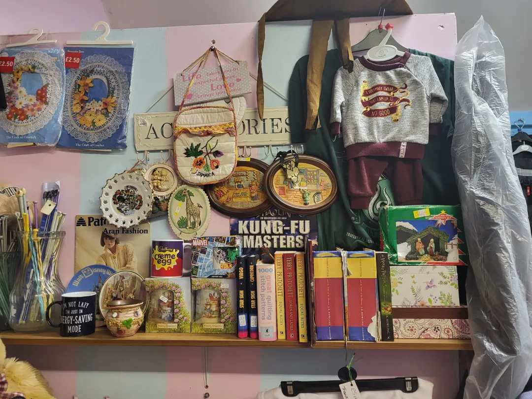 Photo from Jayne's Baby Bank (main page), 13 Jul 2024: Items available tonight 50% off Fill a bag for £10 adults £2 clothes