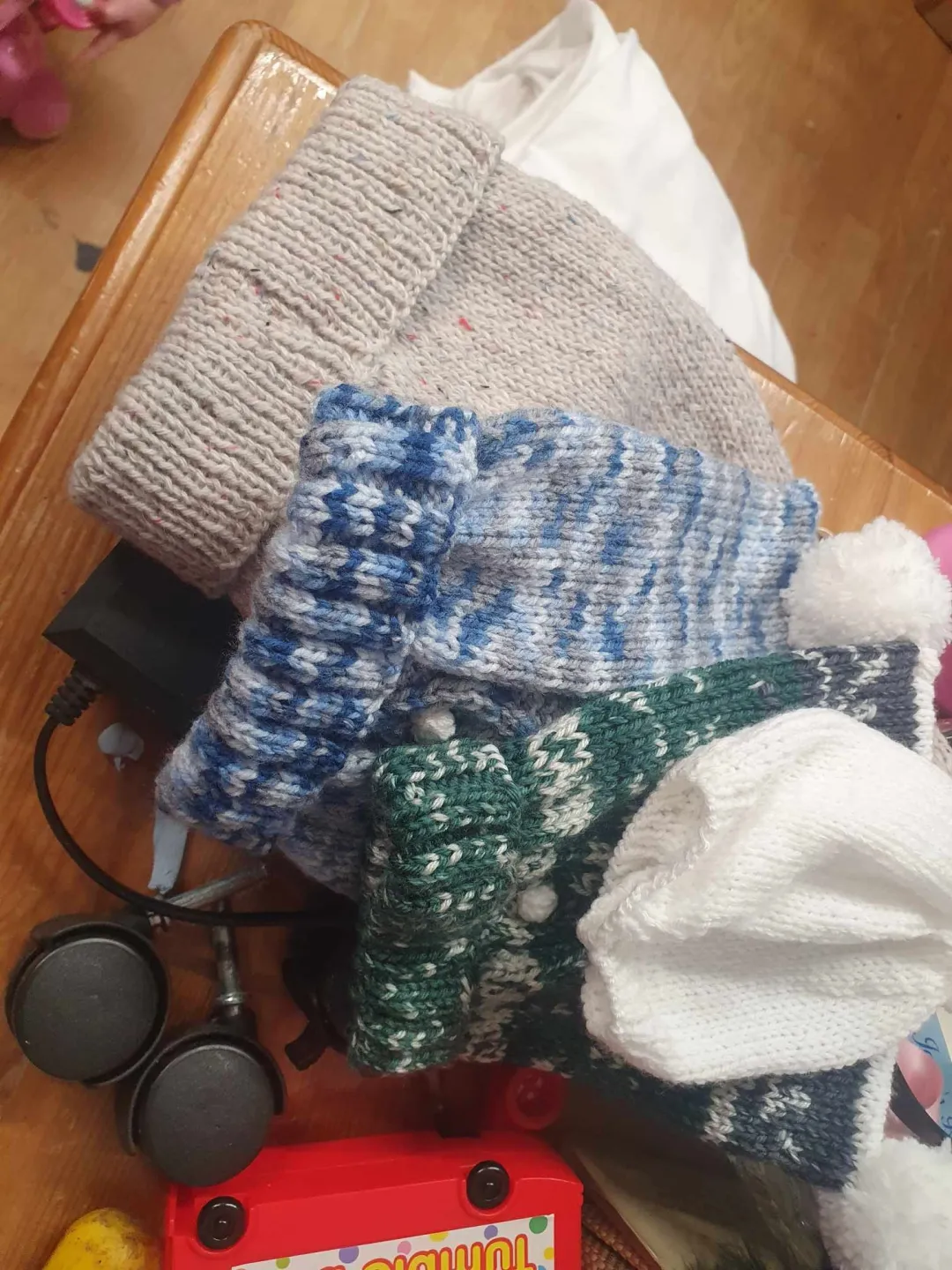 Photo from Jayne's Baby Bank (main page), 14 Oct 2024: Donations and knitting - thank you ♻️🌏🍼🌎✅️
