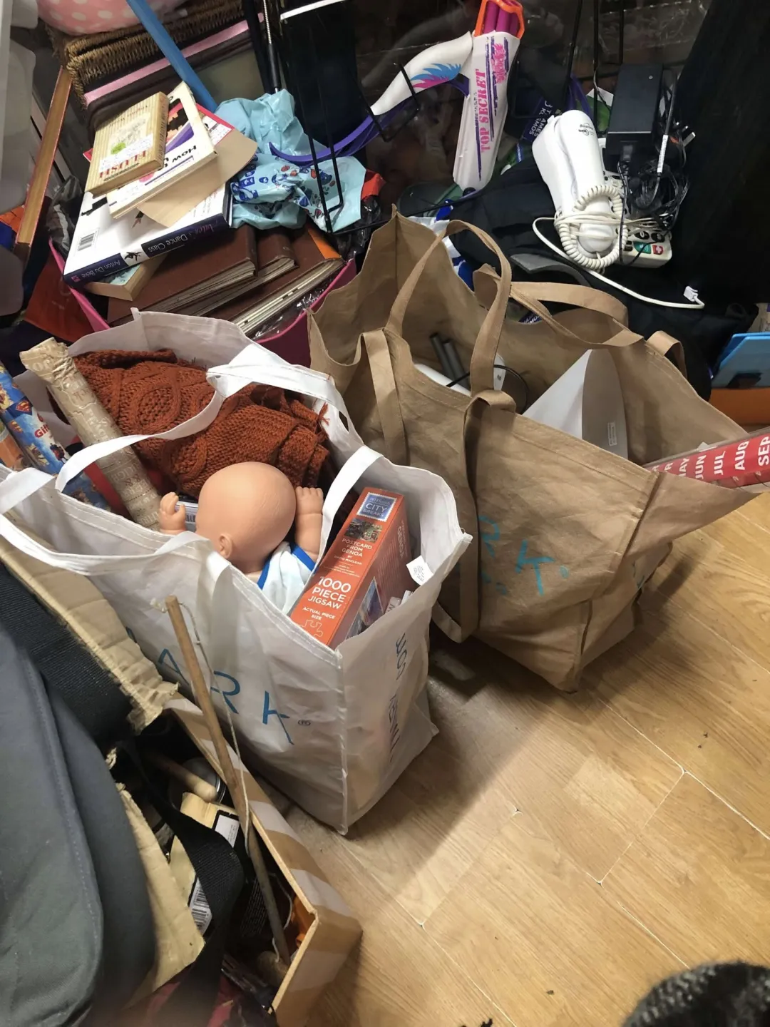 Photo from Jayne's Baby Bank (main page), 20 May 2025: Just some of the donations recieved today. ♻️❤️🌏🍼♻️❤️🌏🍼♻️❤️🌏🍼♻️❤️🌏🍼 Thank you to the public for their continued support 🙏