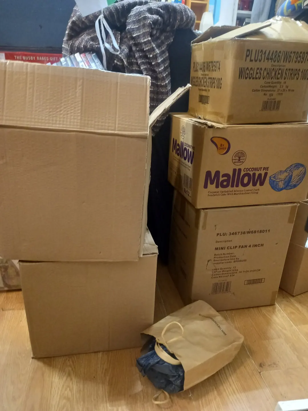 Photo from Jaynesbabybank Registered - cic: Can the public see the pattern now ? Every time we get settled they cause problems with landlords and buidlings for us. Can you see how they
