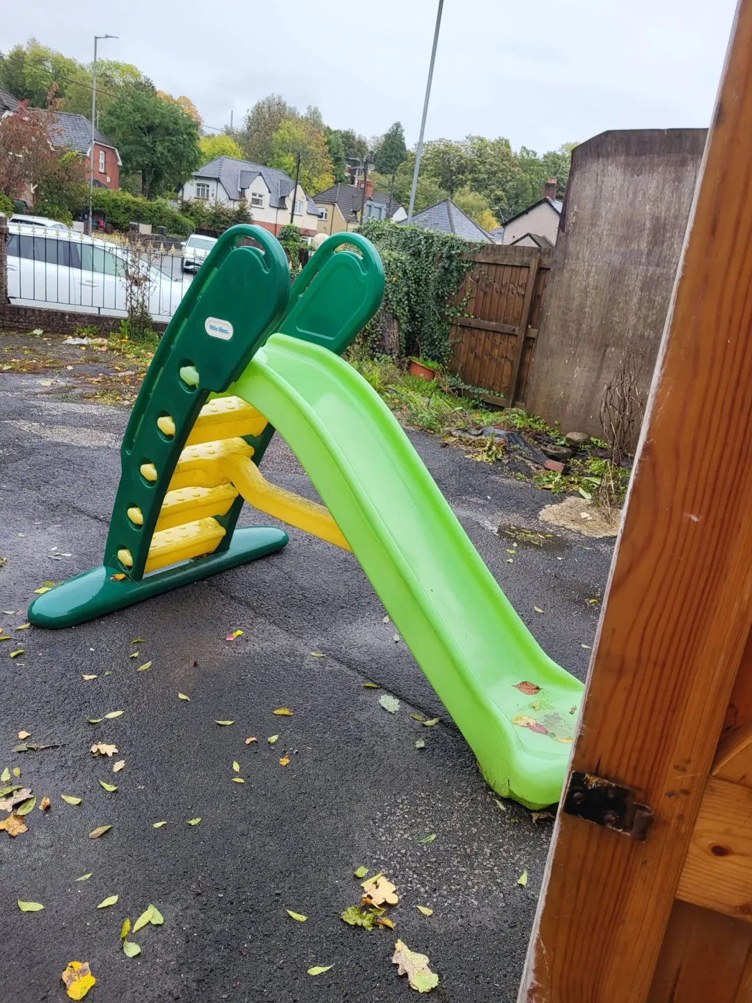 Photo from Jaynesbabybank Registered - cic, 23 Oct 2026: Fantastic donations this morning Trike needs a respray £20 please Little tikes slide £35 please rrp £79. Rogerstone. We can't deliver sorry 