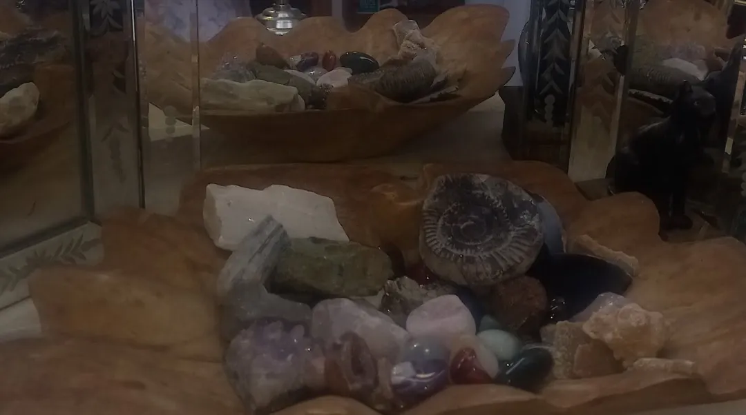Photo from Jaynesbabybank Registered - cic, 22 Jul 2026: Sorting some crystals for my new wet room this morning. Thank you to Dan and volunteers I've had a lovely couple of days off