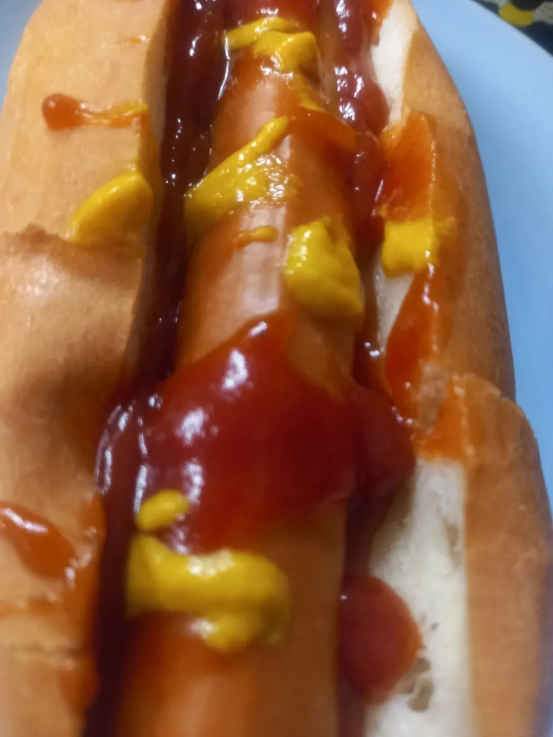 Photo from Jaynesbabybank Registered - cic: Been fancying a hot dog for weeks! Mustard and all! This one was £1