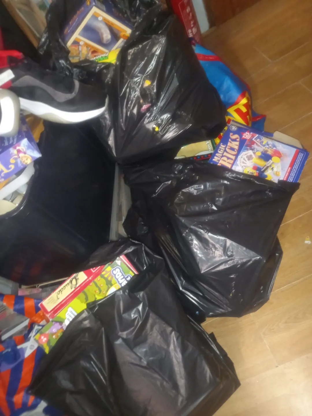 Photo from Jaynesbabybank Registered - cic: We have about 3 trolly fulls of game and jigsaws to be checked if anyone is available to collect or we can drop off pontypool/pontllanfraith