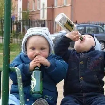 Image from Carrie Anne, 21 Feb 2015: Laura's taken the kids to ponty park again I see.