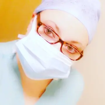 Image from Carrie Anne, 16 Nov 2015: Loved my day in theatre! Decisions, decisions! 😷