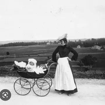 Photo from Jayne's Baby Bank (older photos)