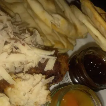 Image from Jayne's Baby Bank (Main Historical Profile), 9 Mar 2026: ..... so I've continued down the "maybe I shouldn't be cooking route!" Tonight church food waste leek potato pie with the rest of the cranbe