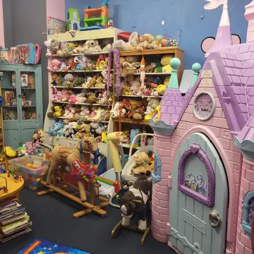 Image from Jayne's Baby Bank (main page), 28 Sep 2024: PONTYPOOL SHOP OPEN MONDAY TO SATURDAY