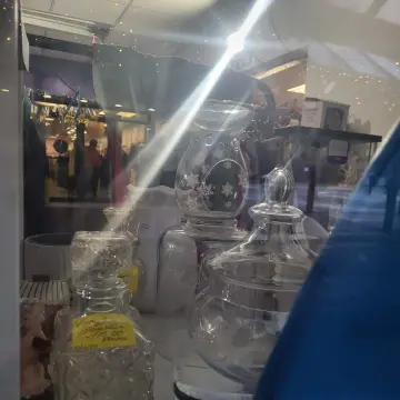 Photo from Jayne's Baby Bank (main page), 5 Dec 2024: Blackwood shop open Friday and Saturday 9 - 4 approx . We put all our designer and collectable and vintage items in Blackwood Shop. If you l