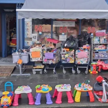 Image from Jayne's Baby Bank (Main Historical Profile), 14 Dec 2025: Pontypool shop open (until 2pm) and the secret shed! Pop in for a bargain!
