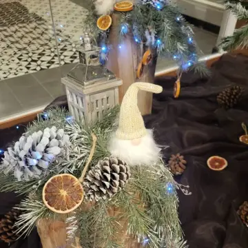 Image from Jayne's Baby Bank (Main Historical Profile), 27 Dec 2025: In one of thr restaurants tonight