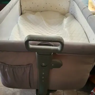 Photo from Jayne's Baby Bank (main page), 24 Mar 2025: This was rescued - my parents have had a clean of it with the upholstery cleaner machine. Offers please. Delivery is £25