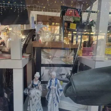 Photo from Jayne's Baby Bank (main page), 5 Dec 2024: Blackwood shop open Friday and Saturday 9 - 4 approx . We put all our designer and collectable and vintage items in Blackwood Shop. If you l