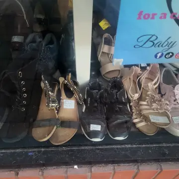Photo from Jayne's Baby Bank (main page), 9 Dec 2024: 75% discount Blackwood shop tomorrow we can not hold items with or without payment. Card or contactless only we do not take cash payments.