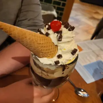 Image from Jayne's Baby Bank (main page), 17 Jul 2025: Deserts last night