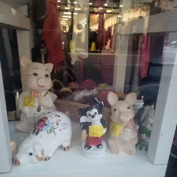 Photo from Jayne's Baby Bank (main page), 5 Dec 2024: Blackwood shop open Friday and Saturday 9 - 4 approx . We put all our designer and collectable and vintage items in Blackwood Shop. If you l
