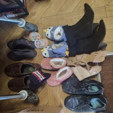 Image from Jayne's Baby Bank (main page), 2 Sep 2025: £1 a pair please Caerphilly shop Can be posted for p&p Can't hold without payment Many thanks