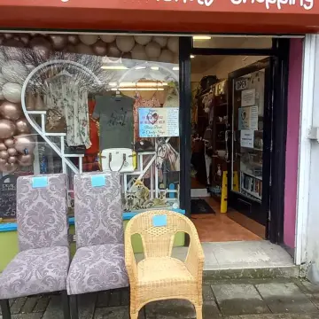Image from Jayne's Baby Bank (Main Historical Profile), 3 Apr 2024: Nice chairs donated at Risca shop