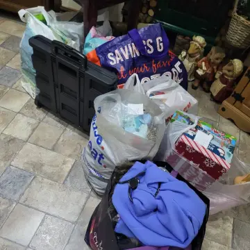 Photo from Jayne's Baby Bank (main page), 20 Feb 2025: We had 6 volunteers in today and my parents working from home. 1 working on vinted after hours.