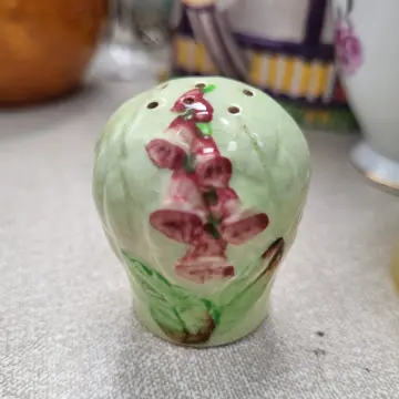 Image from Jayne's Baby Bank (Main Historical Profile), 9 May 2024: Vintage Carlton Ware Green Foxglove (Fox Glove) pepper shaker no slat sorry £6 please Donation centre