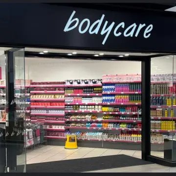 Image from Jayne's Baby Bank (main page), 27 Aug 2025: Wakey wakey landlords. Reduce your rents Wakey wakey councils. You won't have ANY business rates soon. Body care closing 150 shops. River is
