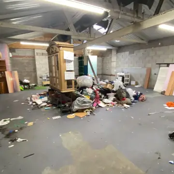Image from Jayne's Baby Bank (Main Historical Profile), 8 Dec 2023: Tons left in Big Risca. It all has to go or the landlord with skip it. Please go down and take every thing for free 🙏 Open till 4pm Please d