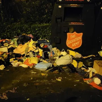 Photo from Jayne's Baby Bank (main page), 22 Oct 2024: Guys Caerphilly has a massive problem atm . We want to sort some drop off points as all these donations will now go to landfill as they are 