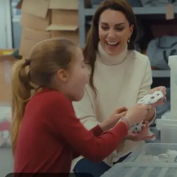Image from Jayne's Baby Bank (main page), 12 Oct 2025: How does Jayne's Baby Bank Work? Any Mother with children under 18 can come into any of our shops or donation centre. They have to be a cust