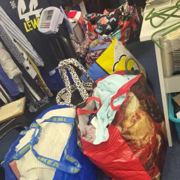 Photo from Jayne's Baby Bank (main page), 15 Apr 2025: Some or donations we have had in today ♻️❤️🌏🍼 thank you