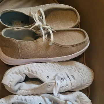 Image from Jayne's Baby Bank (Main Historical Profile), 21 Dec 2025: Size 4 Brown new £3.50 please White £2.50 please Collection np12 We can post or run through vinted for p&p Thanks