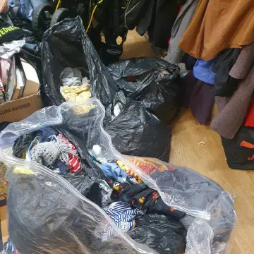 Photo from Jayne's Baby Bank (main page), 19 Dec 2024: Donations today you crazy recyclers! ♻️👏♻️👏♻️👏