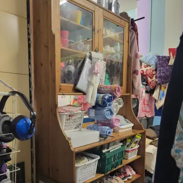 Image from Jayne's Baby Bank (main page), 7 Sep 2024: When you hit a certain age in life and the best Saturday night out is in a charity shop! ♻️🍼🌎❤️ Pontly pool open tomorrow am.