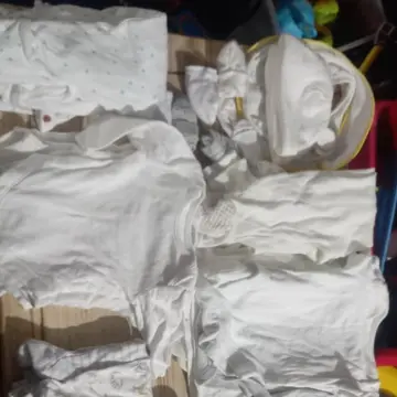 Photo from Jayne's Baby Bank (main page), 14 Jan 2025: Neutral 0- 12 bundle going out the weekend. We always include books to promote reading to neonates and newborns. Research shows neonates res