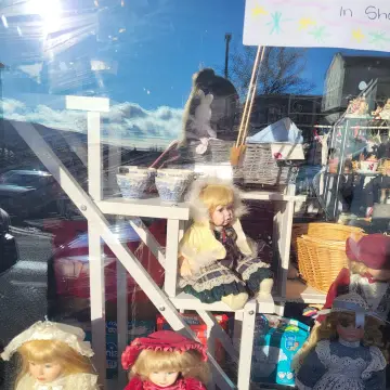 Image from Jayne's Baby Bank (Main Historical Profile), 14 Jan 2024: Brynmawr Shop looking good! Thank you Sarah Calver & Dave