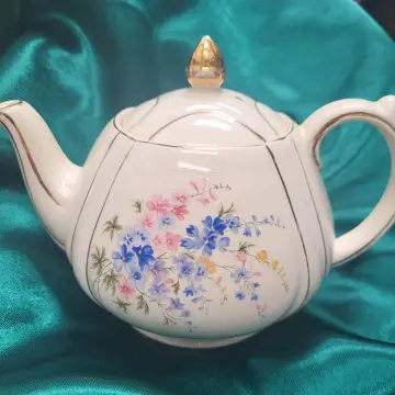 Image from Jayne's Baby Bank (Main Historical Profile), 30 May 2024: SADLER vintage antique tea pot £50 please
