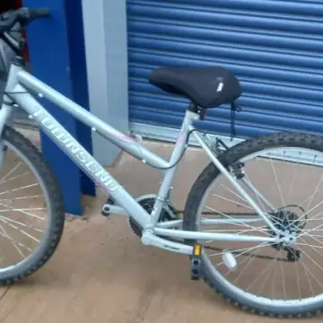 Image from Jayne's Baby Bank (main page), 25 Aug 2024: Jenny's family donated a ladies bike to us for fundraising - £40please for followers & supporters Thank you Jenny