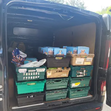 Image from Jayne's Baby Bank (Main Historical Profile), 7 May 2024: Massive thank you to Ruby and Debi Dogs-Emmett at Pet food bank service for their donation towards helping out our families with pet food. D