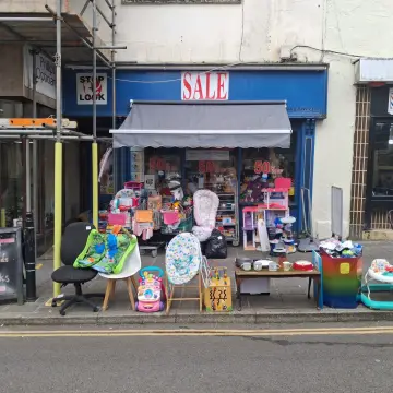 Image from Jaynesbabybank Registered - cic: Records 20 for £1 please Toys in trolley £1 each please 3rd trolley is 3 for £1 Dolls house £5 please Pram not available until Sunday as my 
