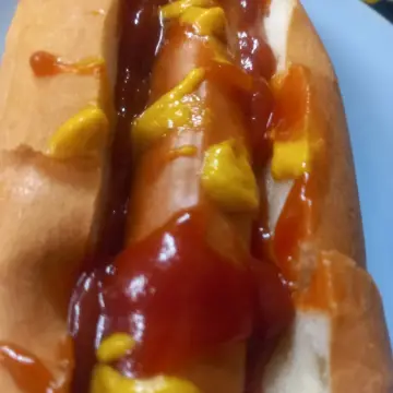 Image from Jaynesbabybank Registered - cic: Been fancying a hot dog for weeks! Mustard and all! This one was £1