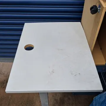 Photo from Jaynesbabybank Registered - cic, 16 Sep 2026: This desk has been left outside the donation centre . If any one wants it for free please just collect it . We can't hold it. Let us know if