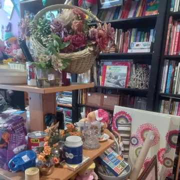 Image from Jaynesbabybank Registered - cic, 23 Aug 2026: Another lovely day with customers, volunteers and lovely to see our nice neighbours from Crane Steeet too today :)