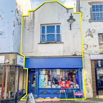 Photo from Sherlock Special › Charity Shop Listing Claims